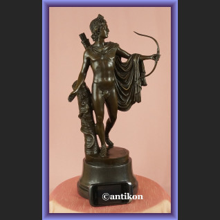 Figurka z brązu Apollo Belwederski rzeźba z łukiem Figurka z brązu Apollo Belwederski rzeźba z łukiem