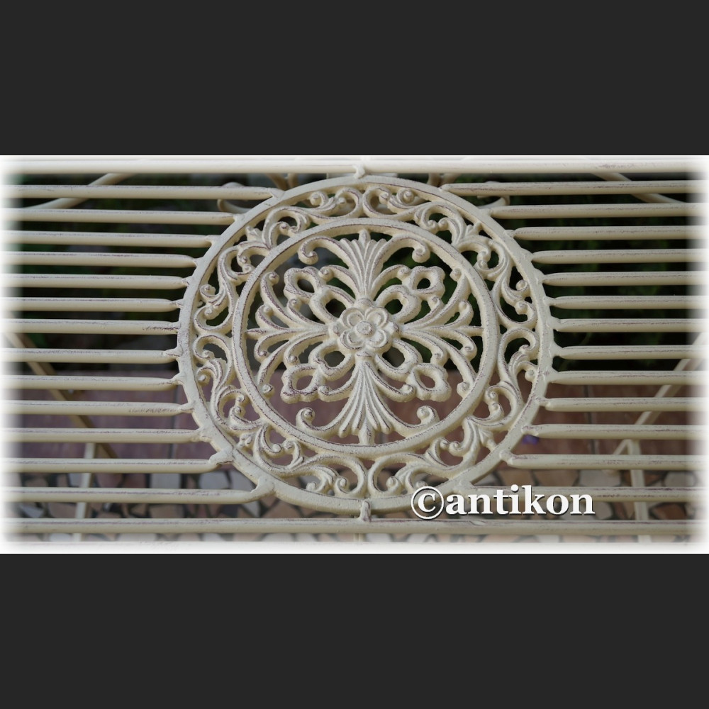 Biały stół kwietnik prowansalski metalowy Biały stół kwietnik prowansalski metalowy