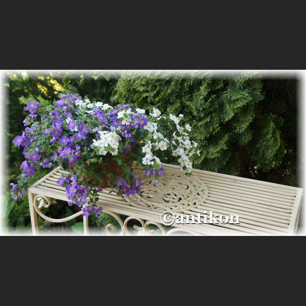 Biały stół kwietnik prowansalski metalowy Biały stół kwietnik prowansalski metalowy