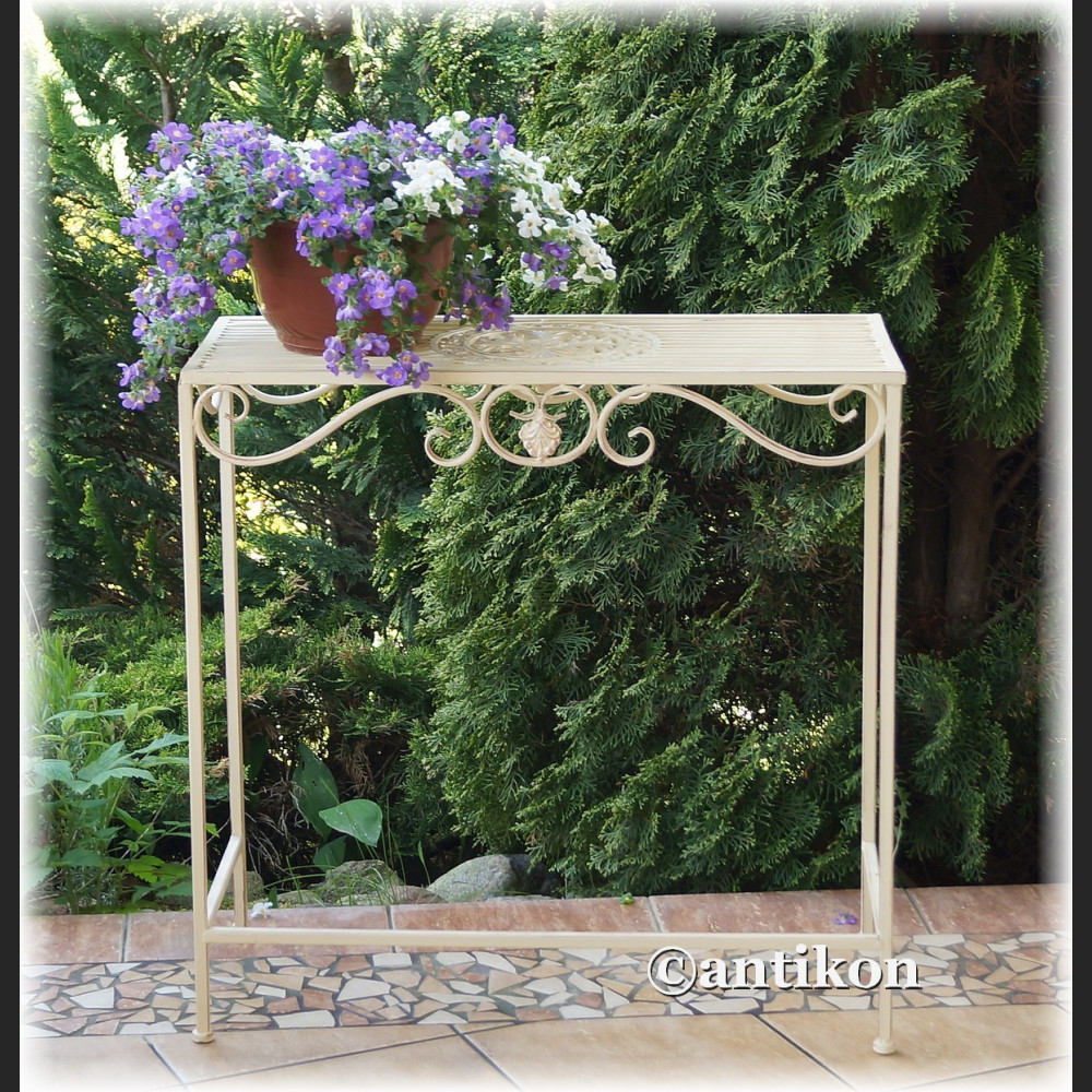 Biały stół kwietnik prowansalski metalowy Biały stół kwietnik prowansalski metalowy