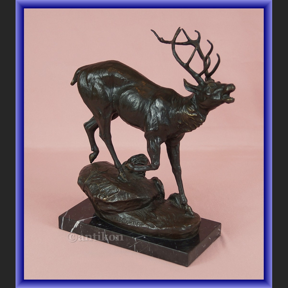Duża figurka z brązu jeleń francuska rzeźba