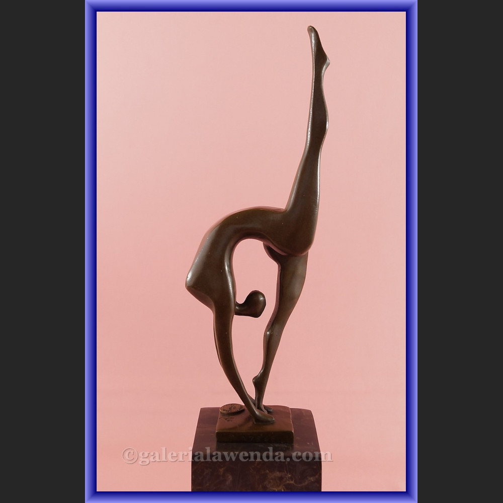 Figurka z brązu gimnastyczka modernistyczna