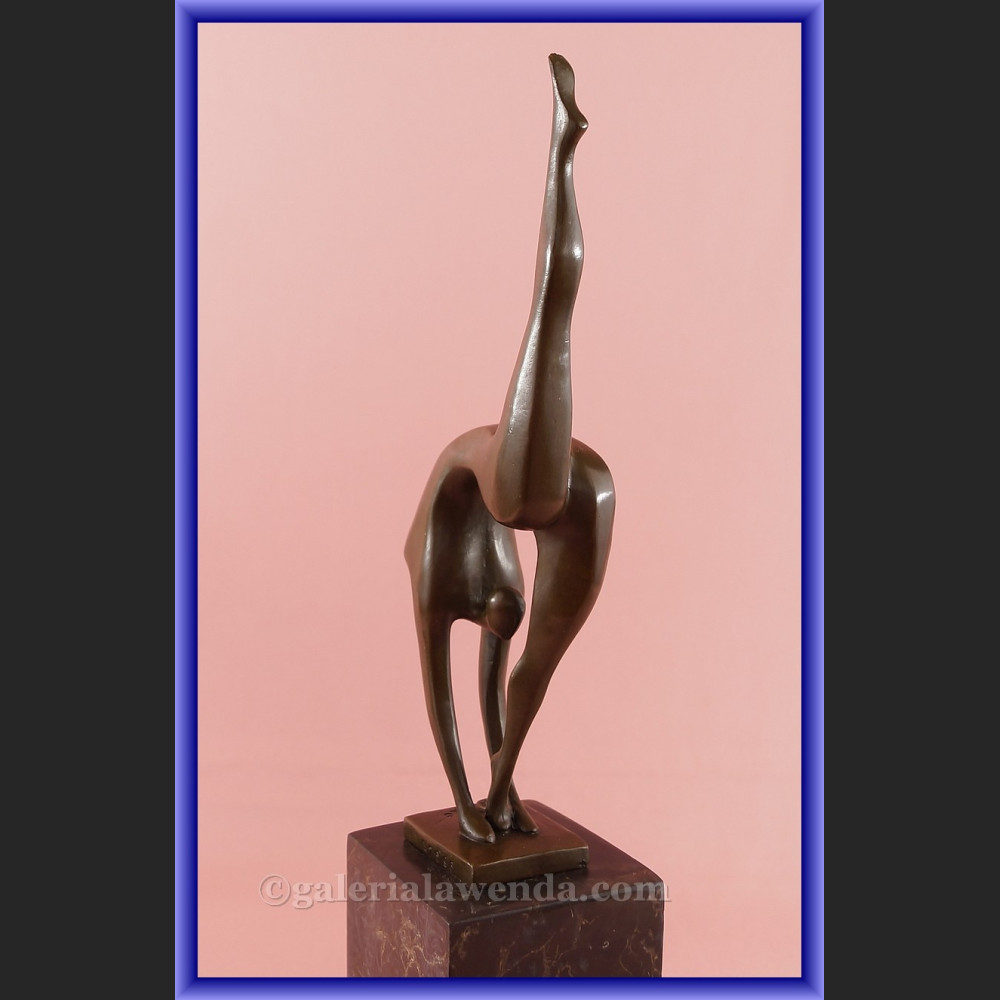 Figurka z brązu gimnastyczka modernistyczna