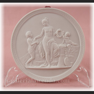 Cztery pory roku Royal Kopenhagen unikatowe reliefy 