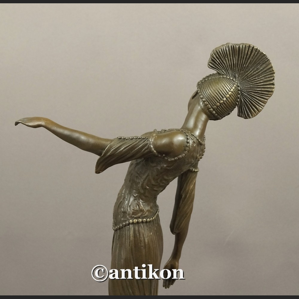 Figurka z brązu tancerka art deco francuska rzeźba Figurka z brązu tancerka art deco francuska rzeźba