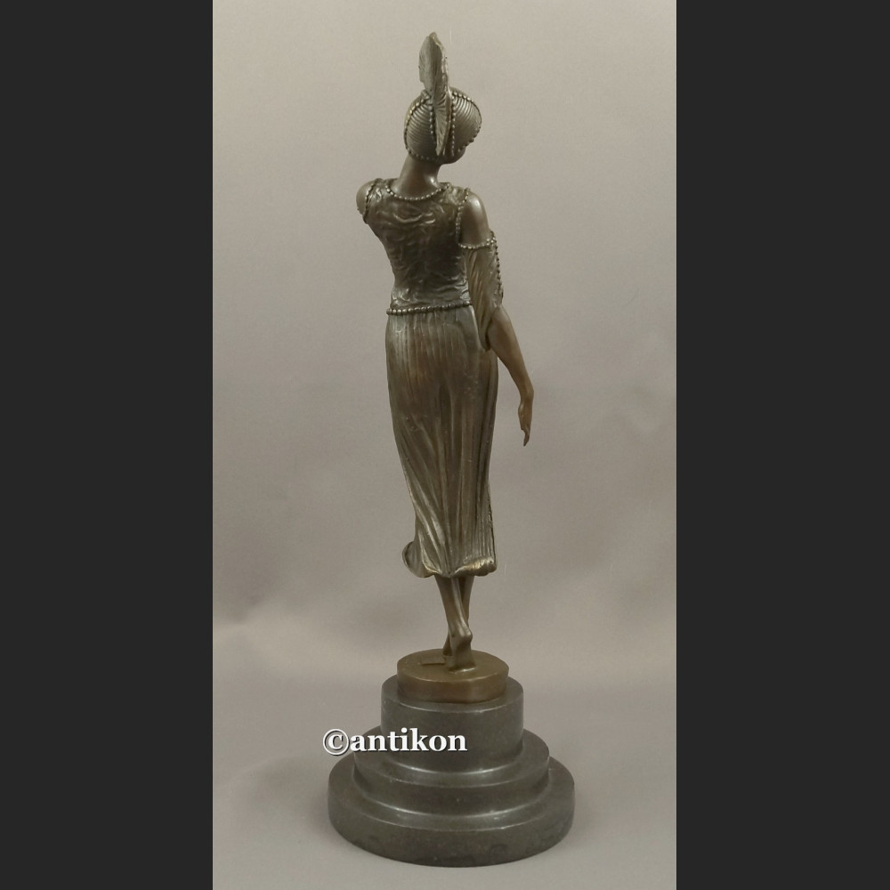 Figurka z brązu tancerka art deco francuska rzeźba Figurka z brązu tancerka art deco francuska rzeźba