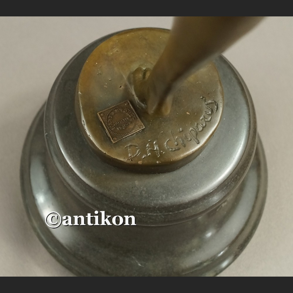 Figurka z brązu tańcząca dziewczyna rzeźba z Francji Figurka z brązu tańcząca dziewczyna rzeźba z Francji