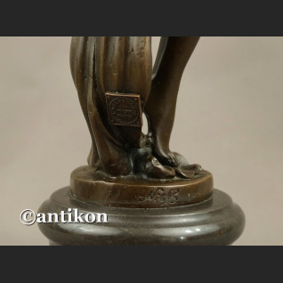 Figurka z brązu taniec z szalem tancerka z brązu