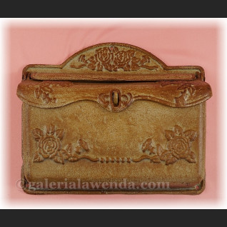 Żeliwna skrzynka na listy vintage