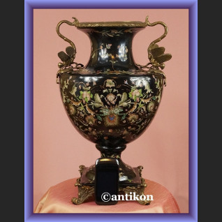 Wielki pałacowy wazon z ważkami malowany