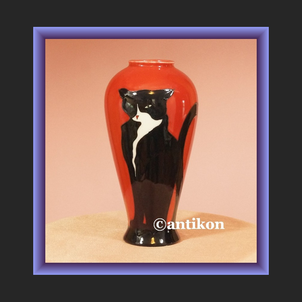 Wazon porcelanowy  z kotem Le Chat Noir 