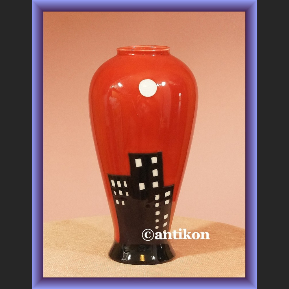 Wazon porcelanowy z kotem Le Chat Noir Wazon porcelanowy z kotem Le Chat Noir