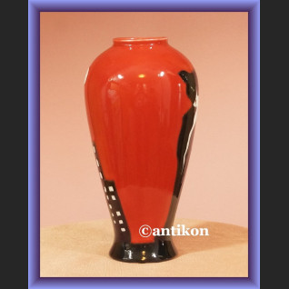 Wazon porcelanowy z kotem Le Chat Noir Wazon porcelanowy z kotem Le Chat Noir