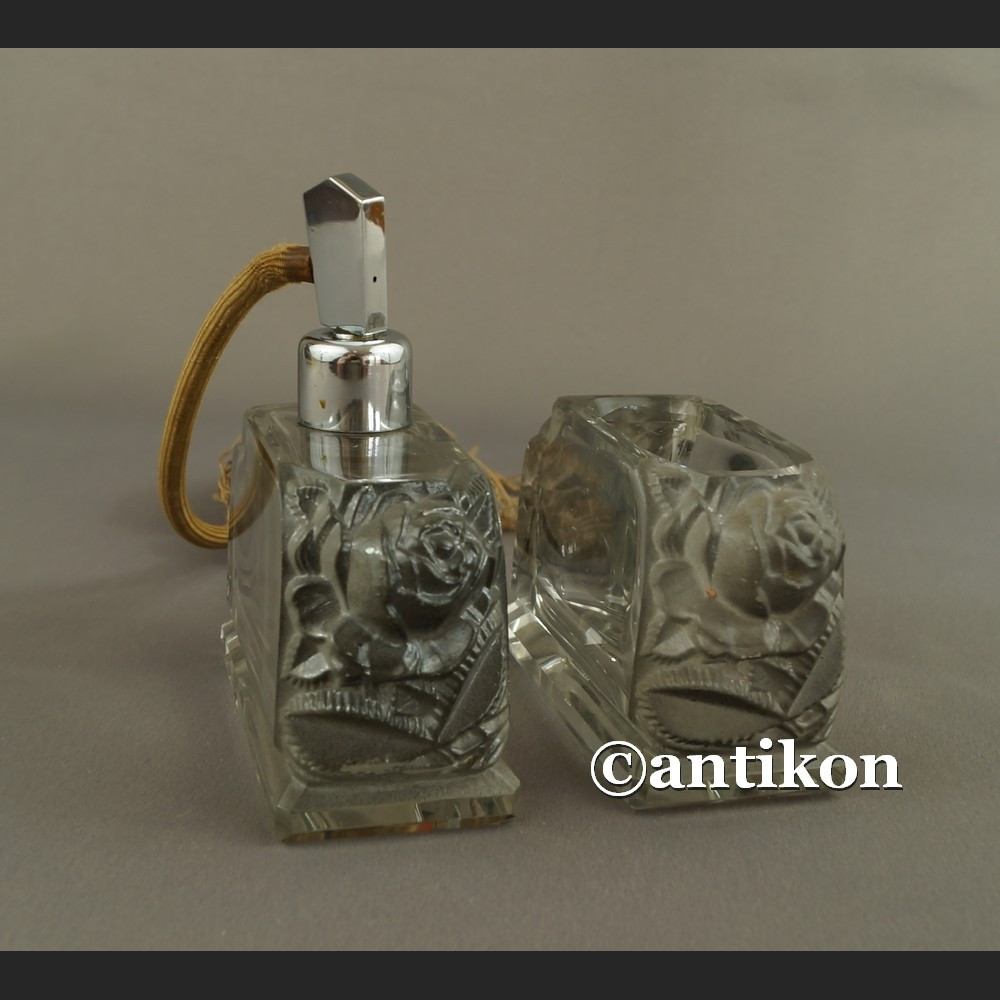 Moser kryształowy komplet toaletowy z różami Moser kryształowy komplet toaletowy z różami