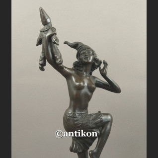 Rzeźba z brązu tancerka śliczna figura Rzeźba z brązu tancerka śliczna figura