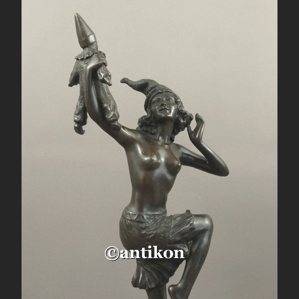 Rzeźba z brązu tancerka śliczna figura Rzeźba z brązu tancerka śliczna figura