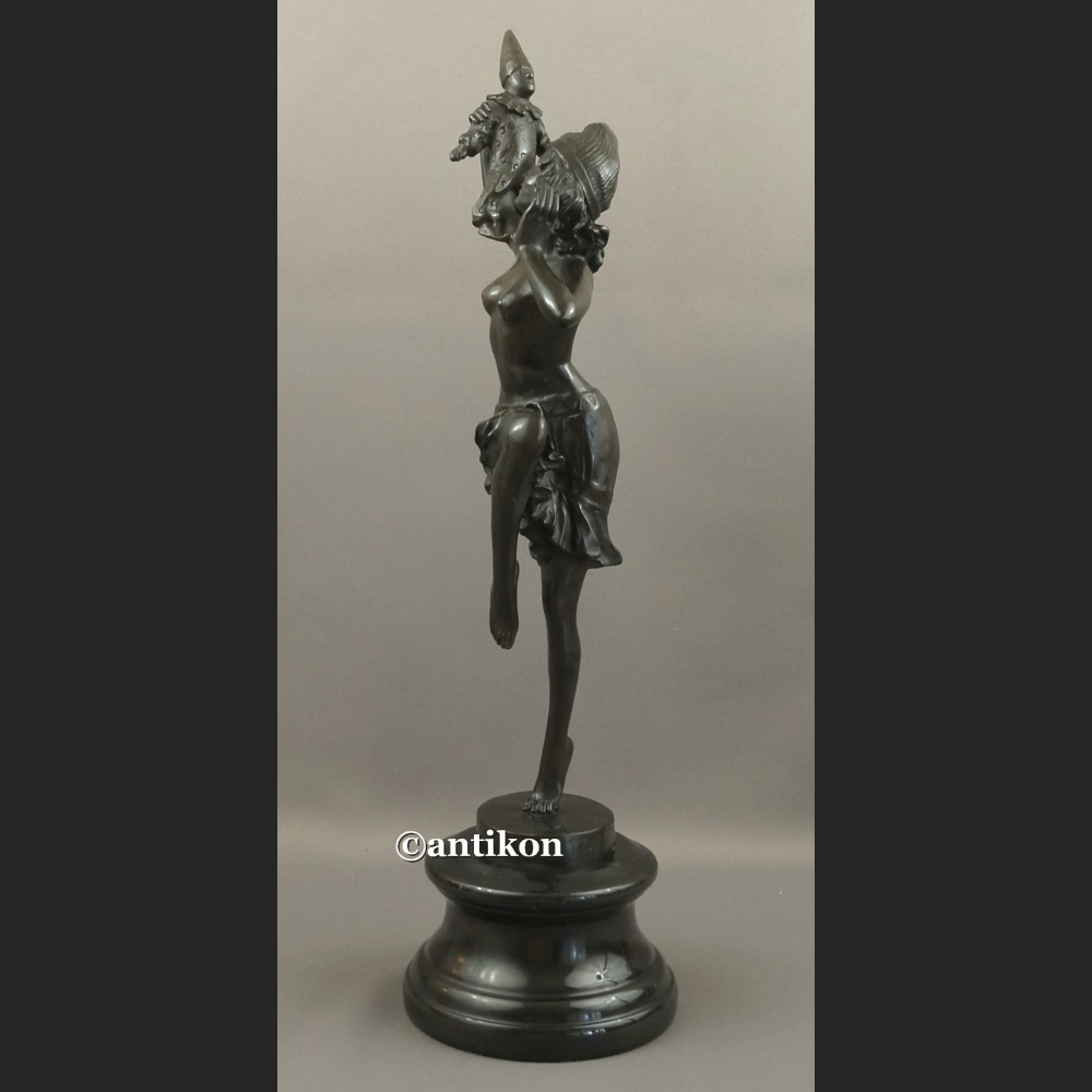 Rzeźba z brązu tancerka śliczna figura Rzeźba z brązu tancerka śliczna figura