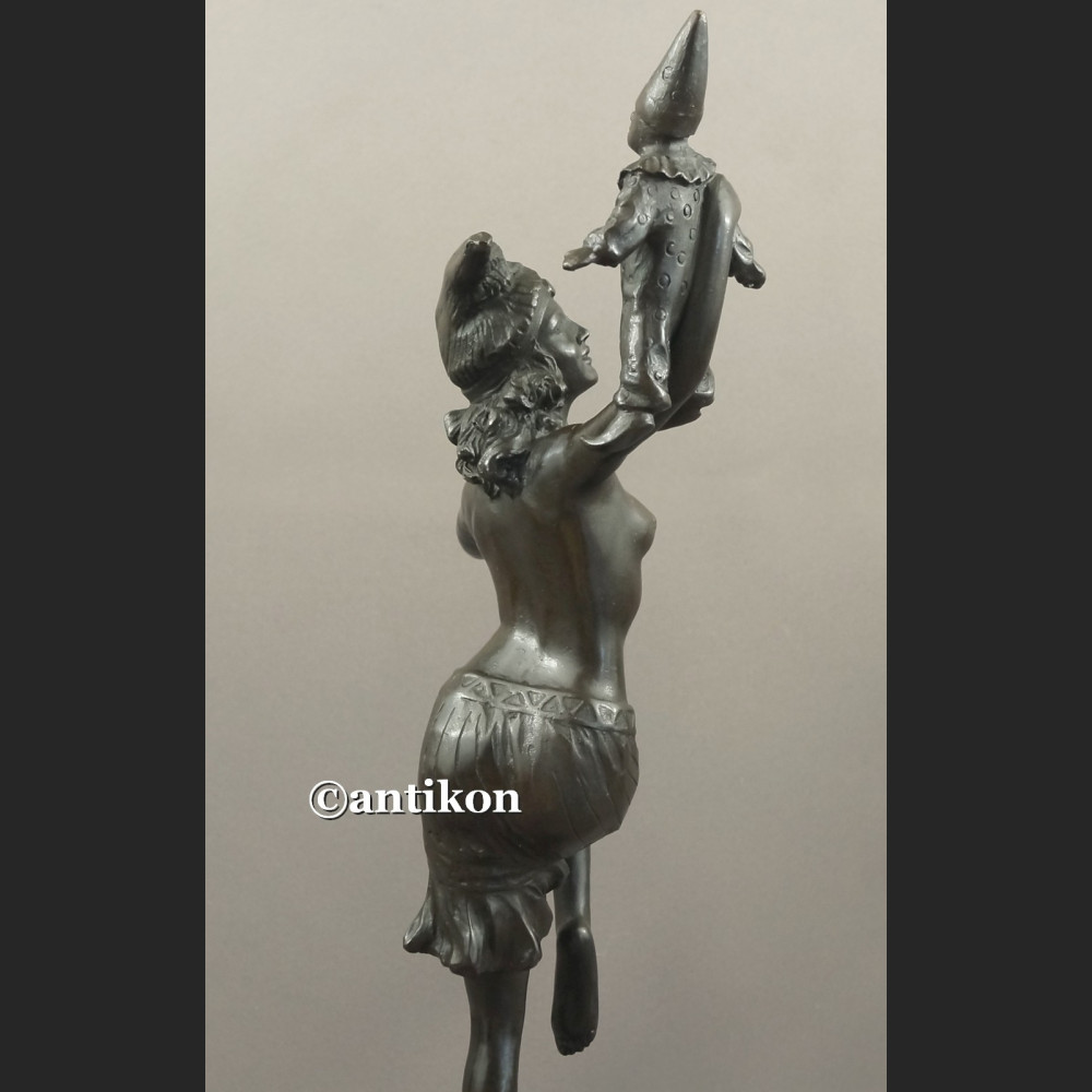 Rzeźba z brązu tancerka śliczna figura Rzeźba z brązu tancerka śliczna figura