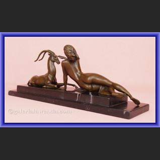 Rzeźba brązu kobieta i antylopa rasowe art deco  Rzeźba brązu kobieta i antylopa rasowe art deco