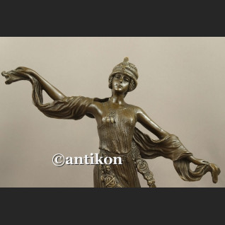 Rzeźba z brązu śliczna tancerka w stylu wschodnim 