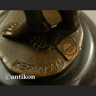 Rzeźba z brązu śliczna tancerka w stylu wschodnim 