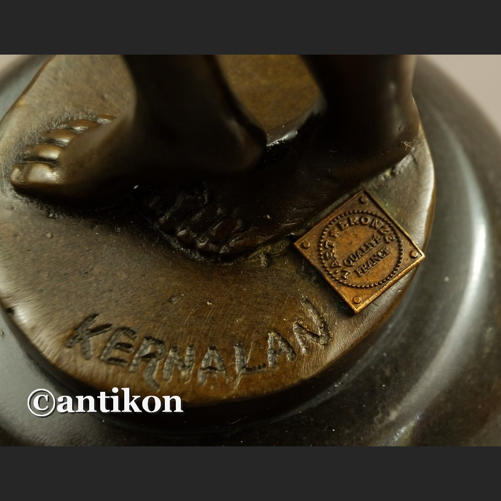 Rzeźba z brązu śliczna tancerka w stylu wschodnim 