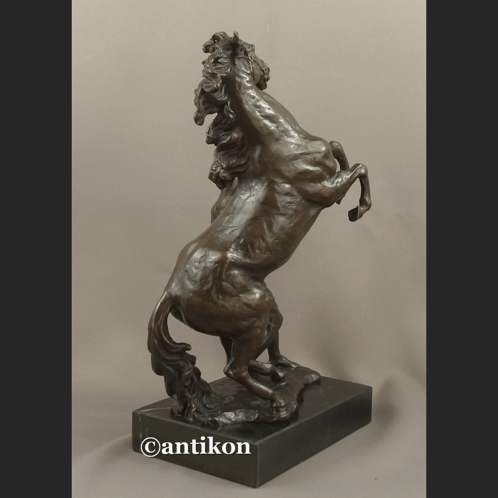 Rzeźba z brązu Koń z Marly piękny posąg Rzeźba z brązu Koń z Marly piękny posąg
