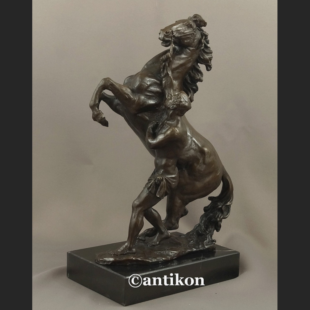 Rzeźba z brązu Koń z Marly piękny posąg Rzeźba z brązu Koń z Marly piękny posąg