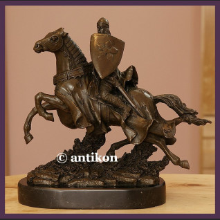 Figura z brązu rycerz w zbroi na koniu kunsztowna rzeźba prawdziwy brąz