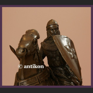 Figura z brązu rycerz w zbroi na koniu kunsztowna rzeźba prawdziwy brąz Figura z brązu rycerz w zbroi na koniu kunsztowna rzeźba prawdziwy brąz