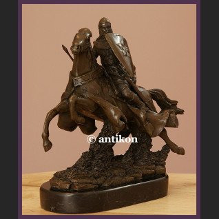 Figura z brązu rycerz w zbroi na koniu kunsztowna rzeźba prawdziwy brąz Figura z brązu rycerz w zbroi na koniu kunsztowna rzeźba prawdziwy brąz