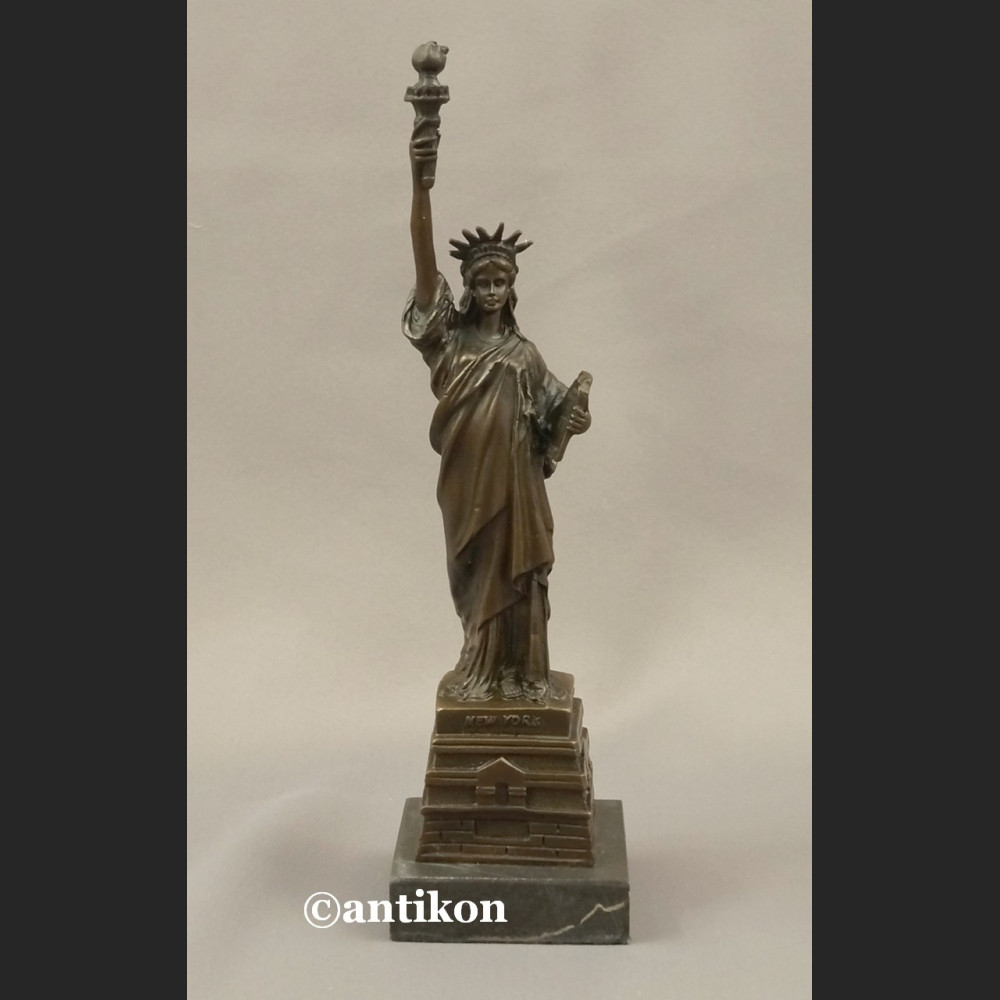 Rzeźba z brązu Statua Wolności figurka z brązu