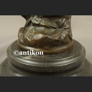 Rzeźba z brązu Ogrodniczka dziewczyna z koszem piękna figurka