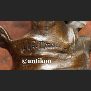 Rzeźba z brązu Żniwiarka dziewczyna z grabiami piękna figurka Rzeźba z brązu Żniwiarka dziewczyna z grabiami piękna figurka