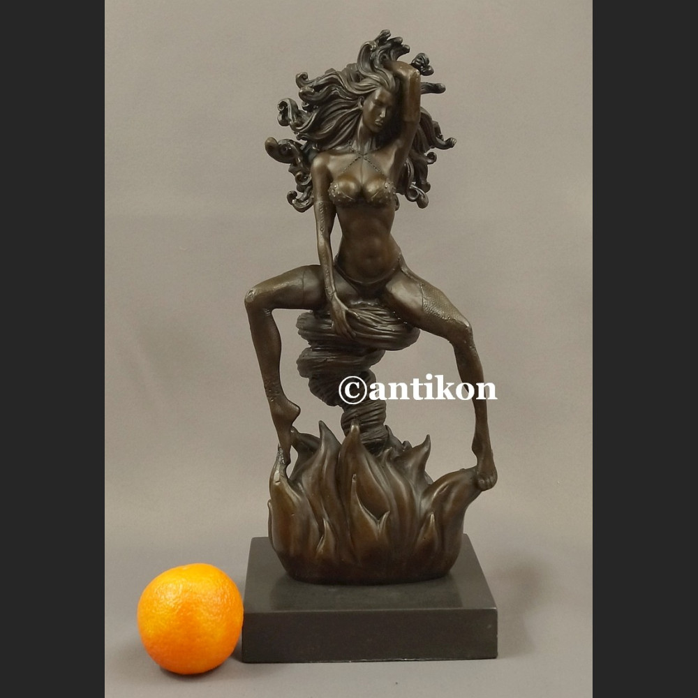 Rzeźba z brązu Ognista Tancerka niesamowita figurka