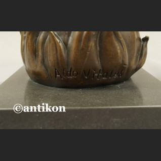 Rzeźba z brązu Ognista Tancerka niesamowita figurka