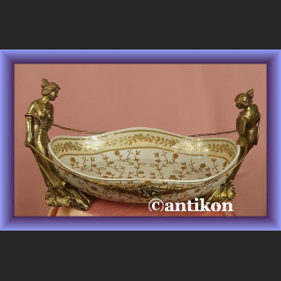 Przepiękna duża patera z figurami kobiet misa na owoce secesja Przepiękna duża patera z figurami kobiet misa na owoce secesja