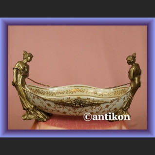 Przepiękna duża patera z figurami kobiet misa na owoce secesja Przepiękna duża patera z figurami kobiet misa na owoce secesja