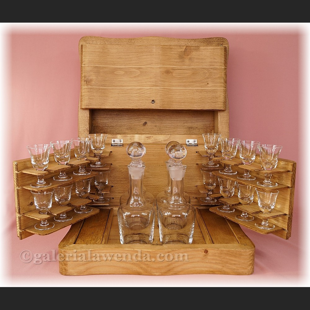 Barek przenośny kantyna podróżna Barek przenośny kantyna podróżna