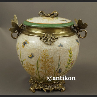 Secesyjna bomboniera okuta brązem szkatuła