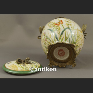 Secesyjna bomboniera okuta brązem szkatuła