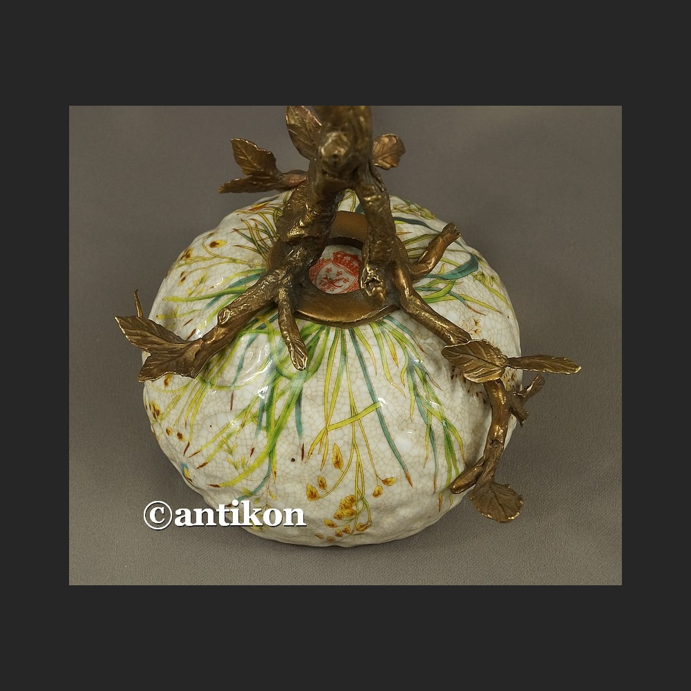 Patera secesyjna porcelana na konarze z brązu Patera secesyjna porcelana na konarze z brązu