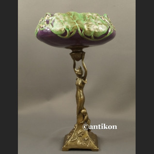 Patera secesyjna figuralna porcelana z brązem Patera secesyjna figuralna porcelana z brązem