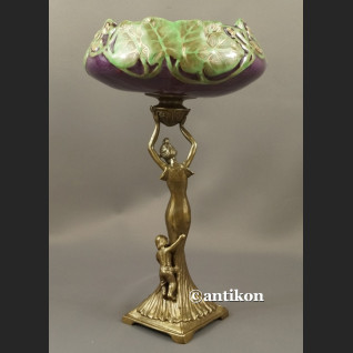 Patera secesyjna figuralna porcelana z brązem Patera secesyjna figuralna porcelana z brązem