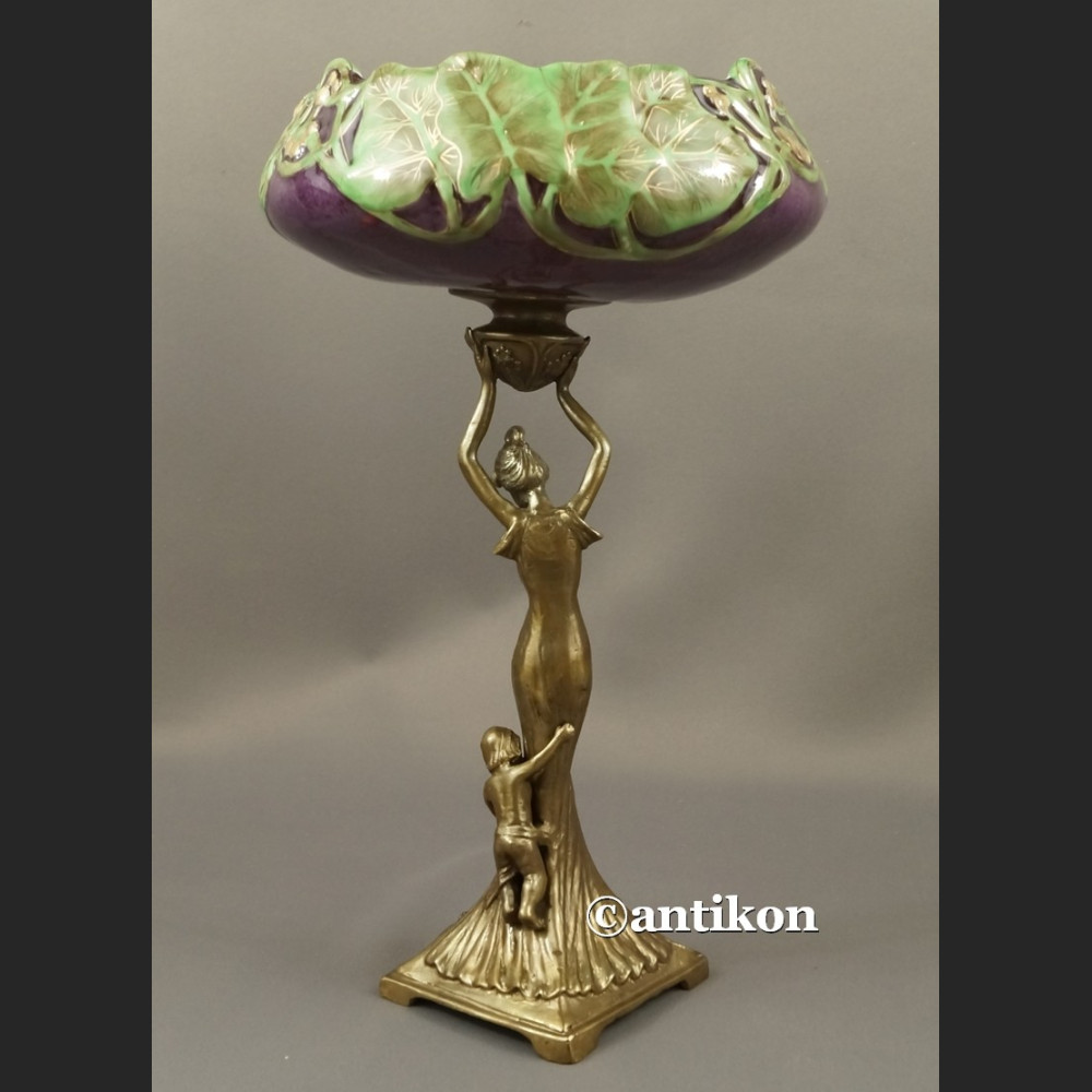 Patera secesyjna figuralna porcelana z brązem Patera secesyjna figuralna porcelana z brązem