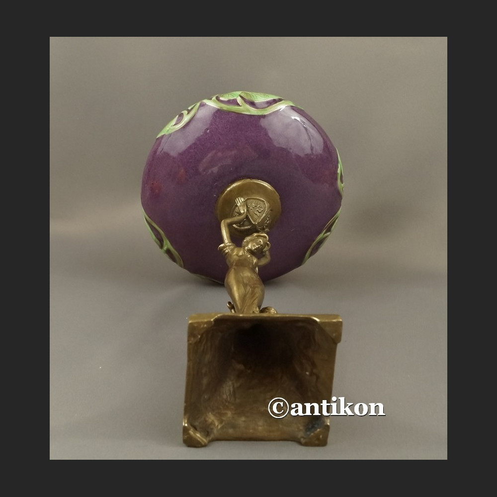 Patera secesyjna figuralna porcelana z brązem Patera secesyjna figuralna porcelana z brązem