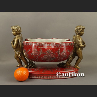 Patera barokowa z aniołami porcelana z brązem  Patera barokowa z aniołami porcelana z brązem