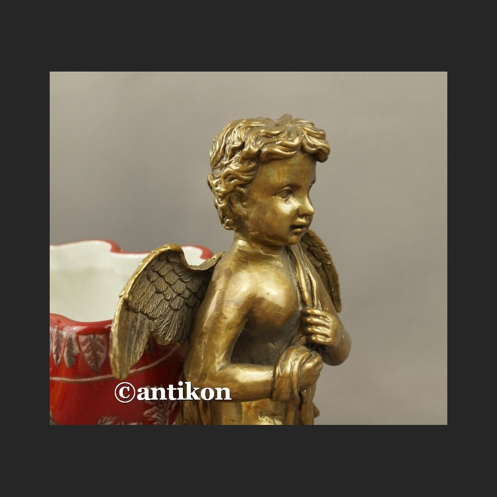 Patera barokowa z aniołami porcelana z brązem  Patera barokowa z aniołami porcelana z brązem