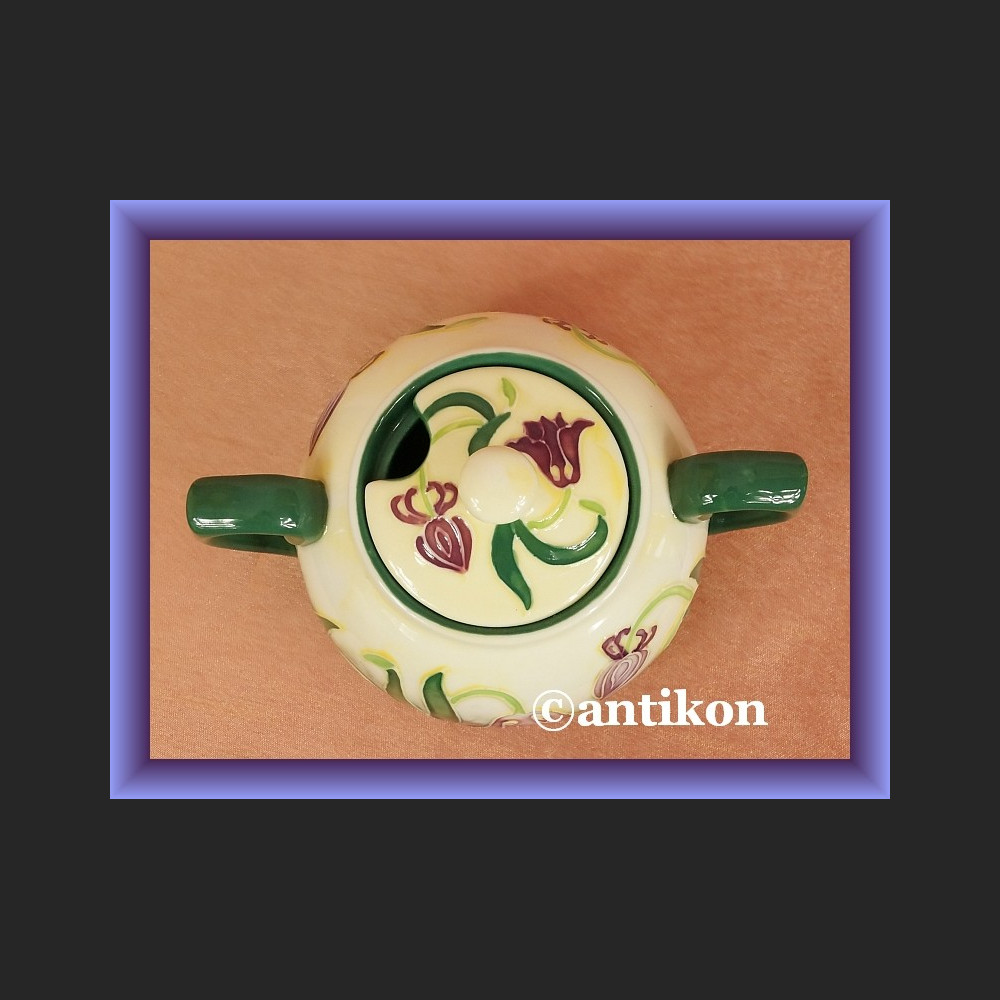 Porcelanowa cukierniczka ręcznie malowana dzwonki Porcelanowa cukierniczka ręcznie malowana dzwonki