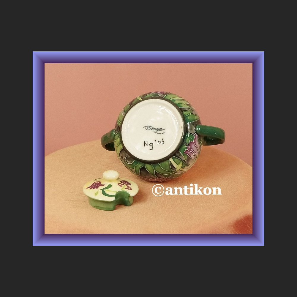 Porcelanowa cukierniczka ręcznie malowana dzwonki Porcelanowa cukierniczka ręcznie malowana dzwonki